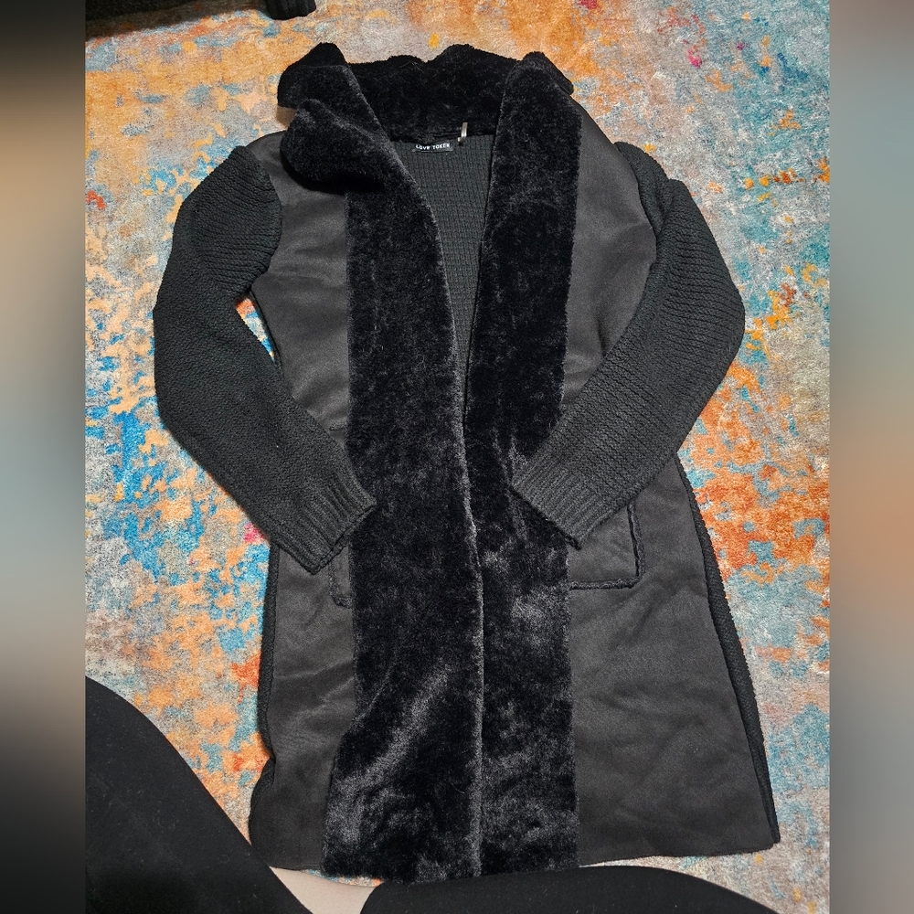 Love Token M Black Faux Fur Knit Coat